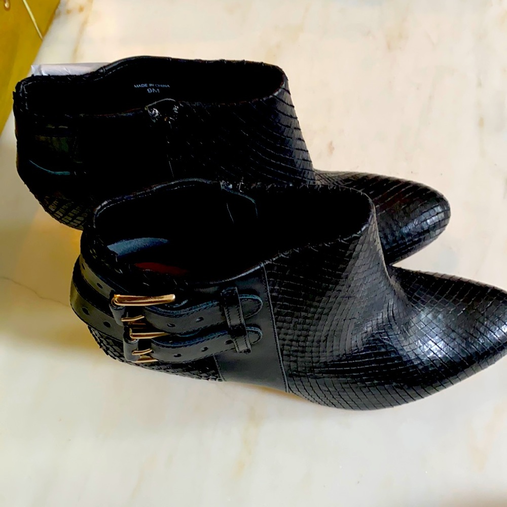 New size 9 Amalia black double buckle leather booties.